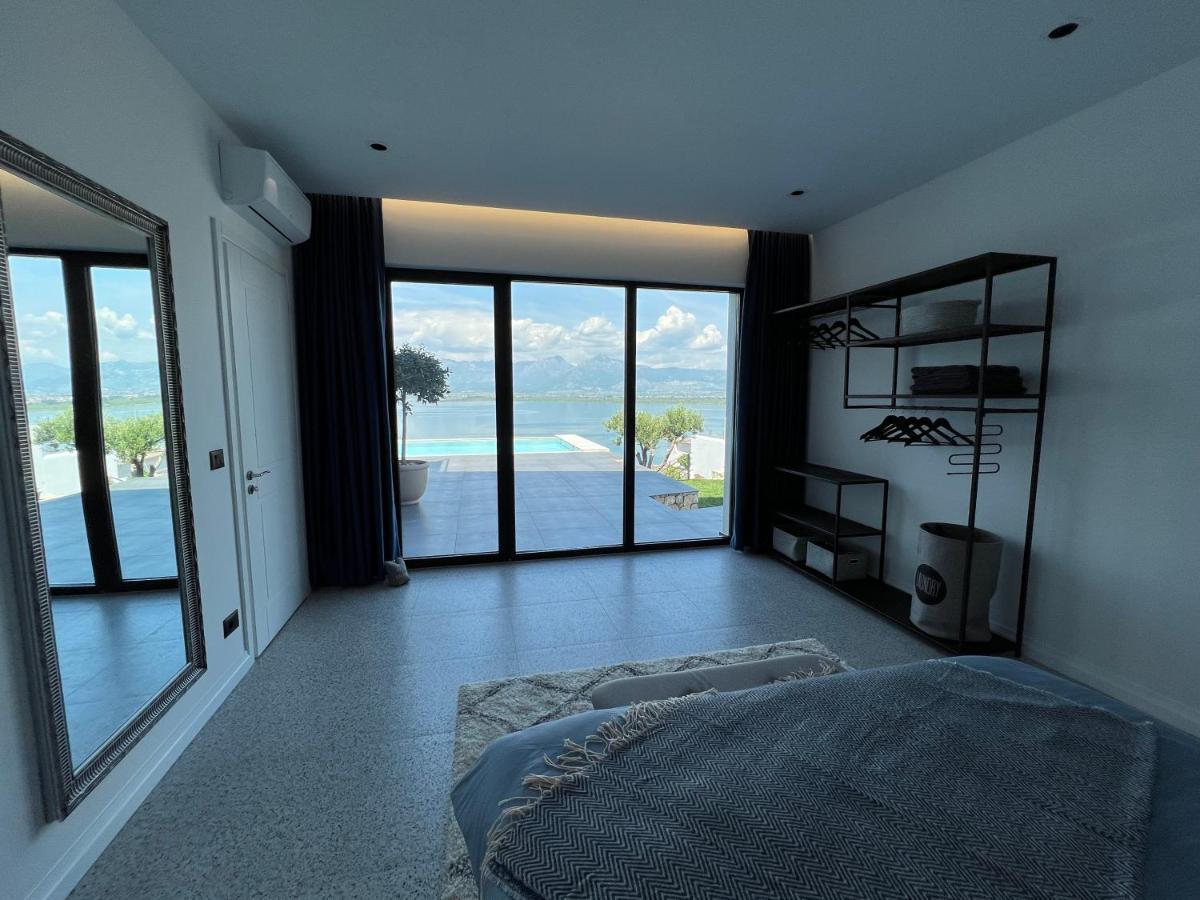 Breeze With A Pool & Magnificent Views Široka